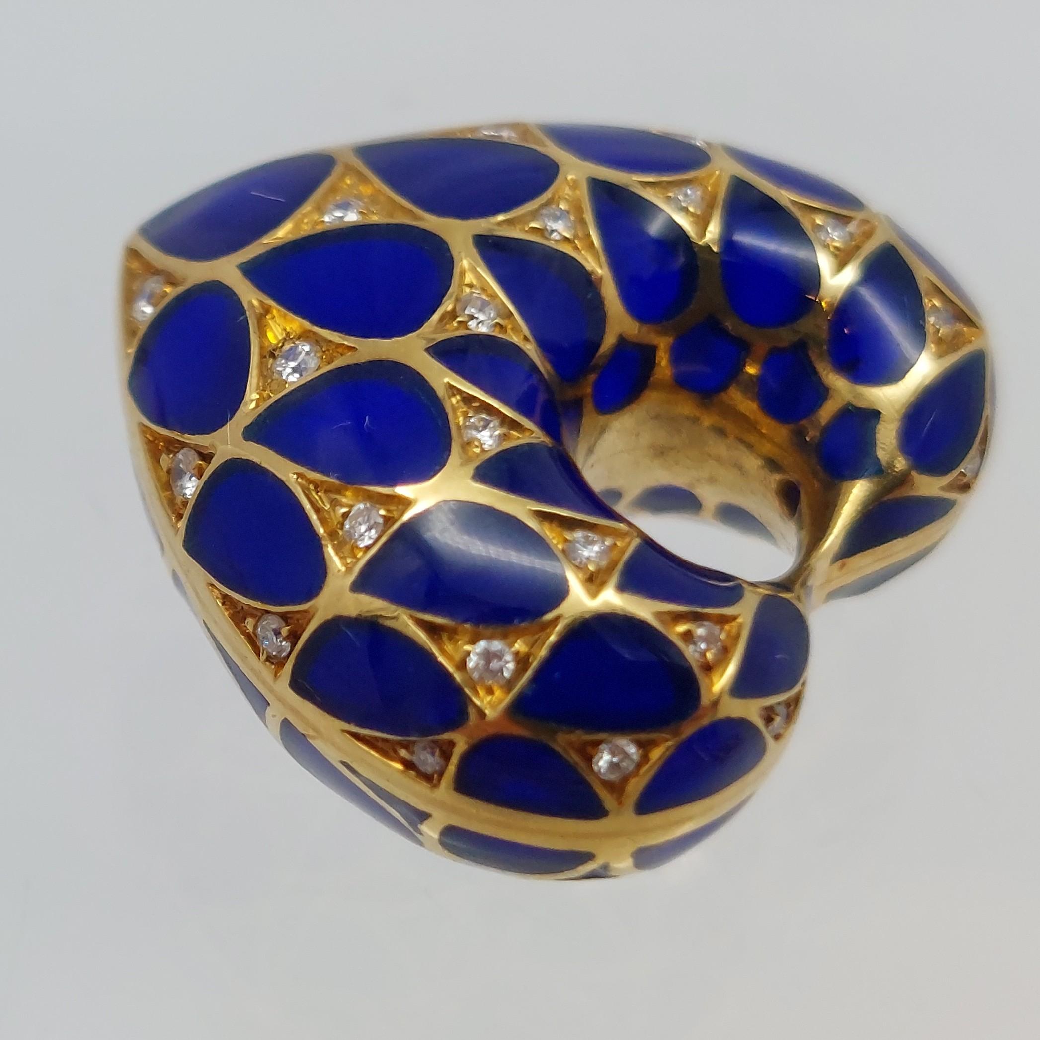 Taille ronde Vergano Corp Collier coeur en émail et diamants 18KT en vente