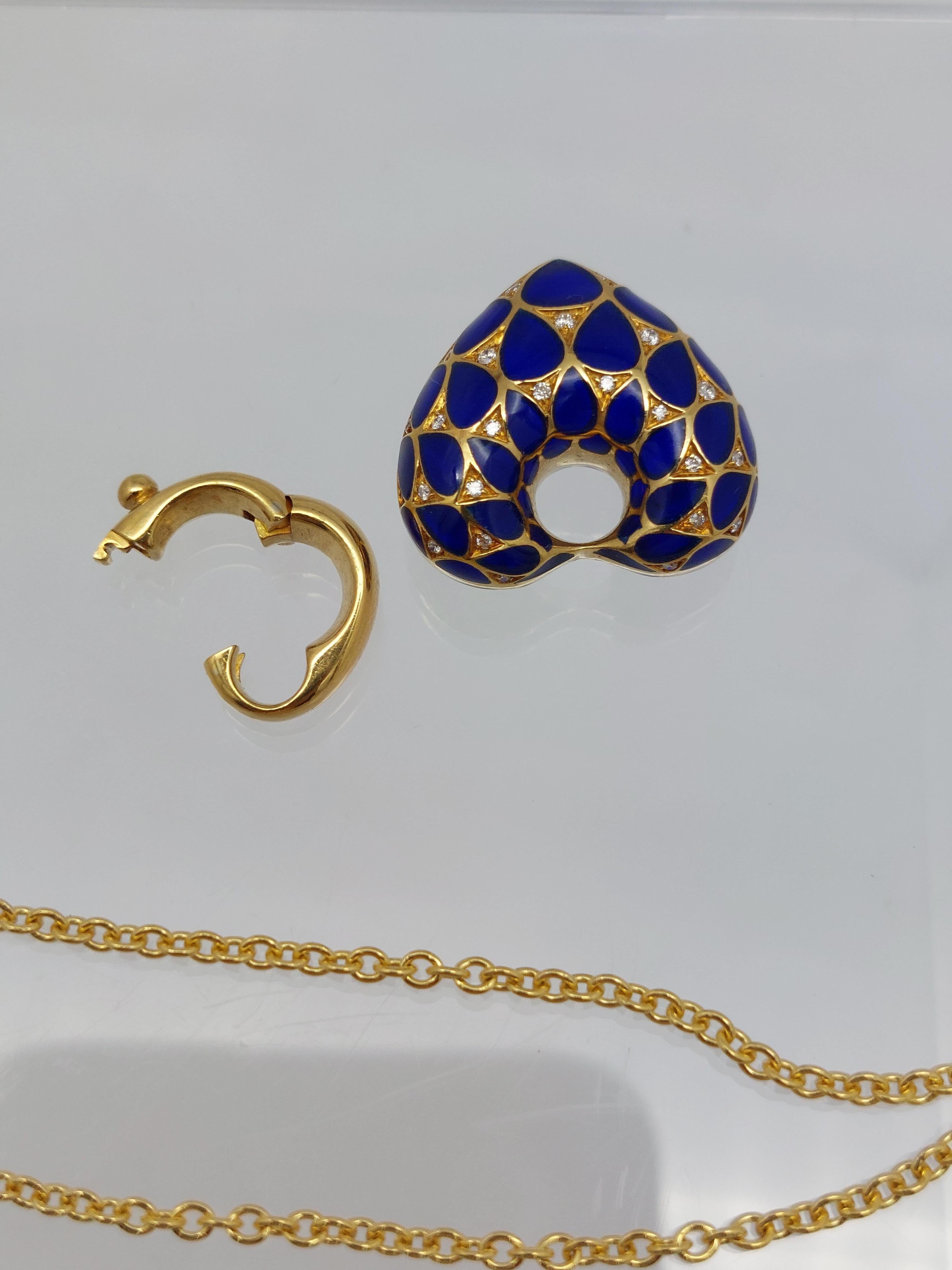 Vergano Corp Collier coeur en émail et diamants 18KT en vente 1