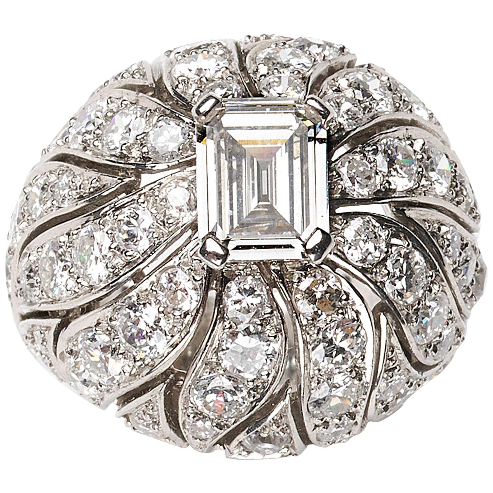 Verger & Cie Vintage Bombé Diamond and Platinum Ring, circa 1960