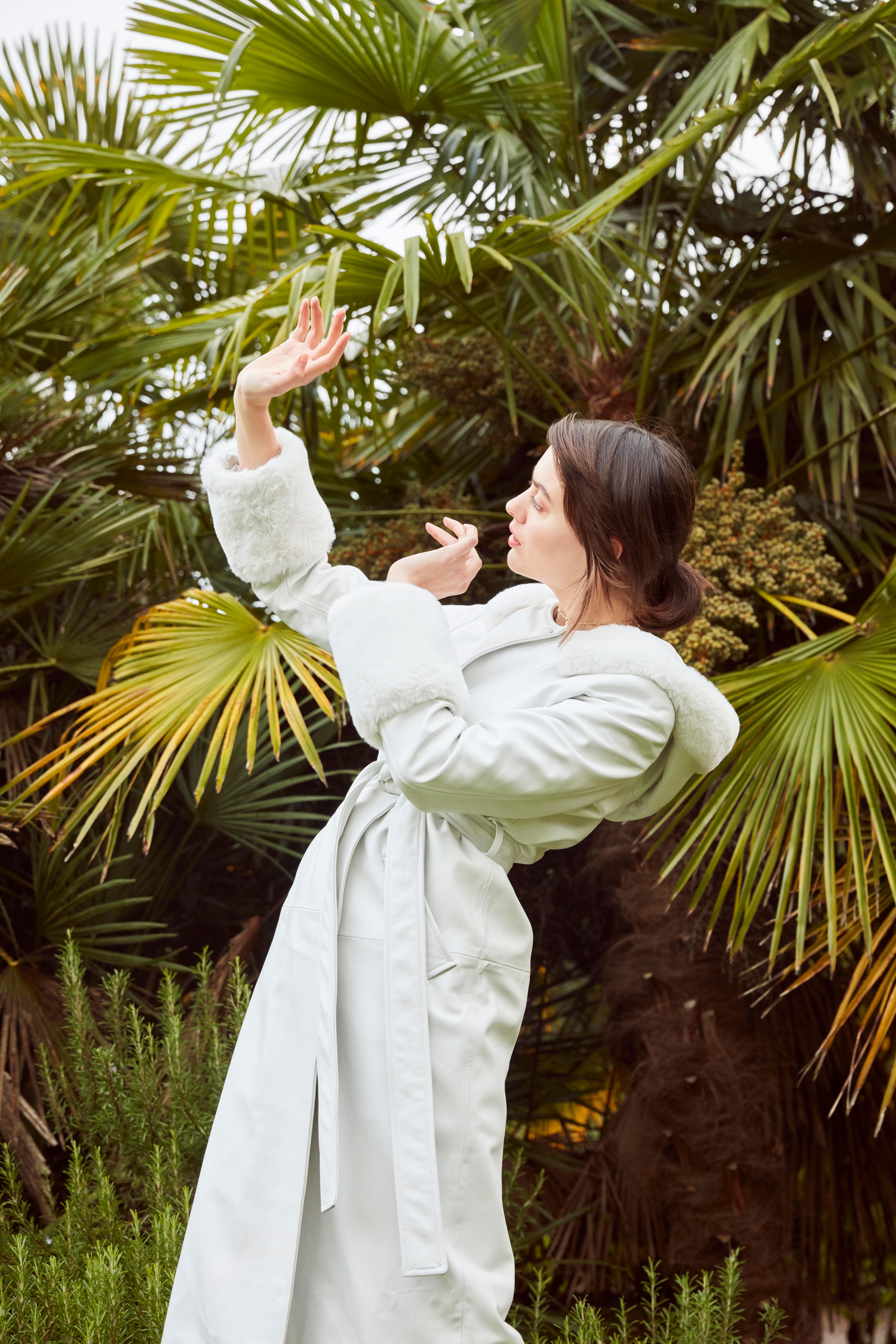 Trench-coat Aurora en cuir blanc avec fausse fourrure Verheyen, Taille UK 12 en vente 3