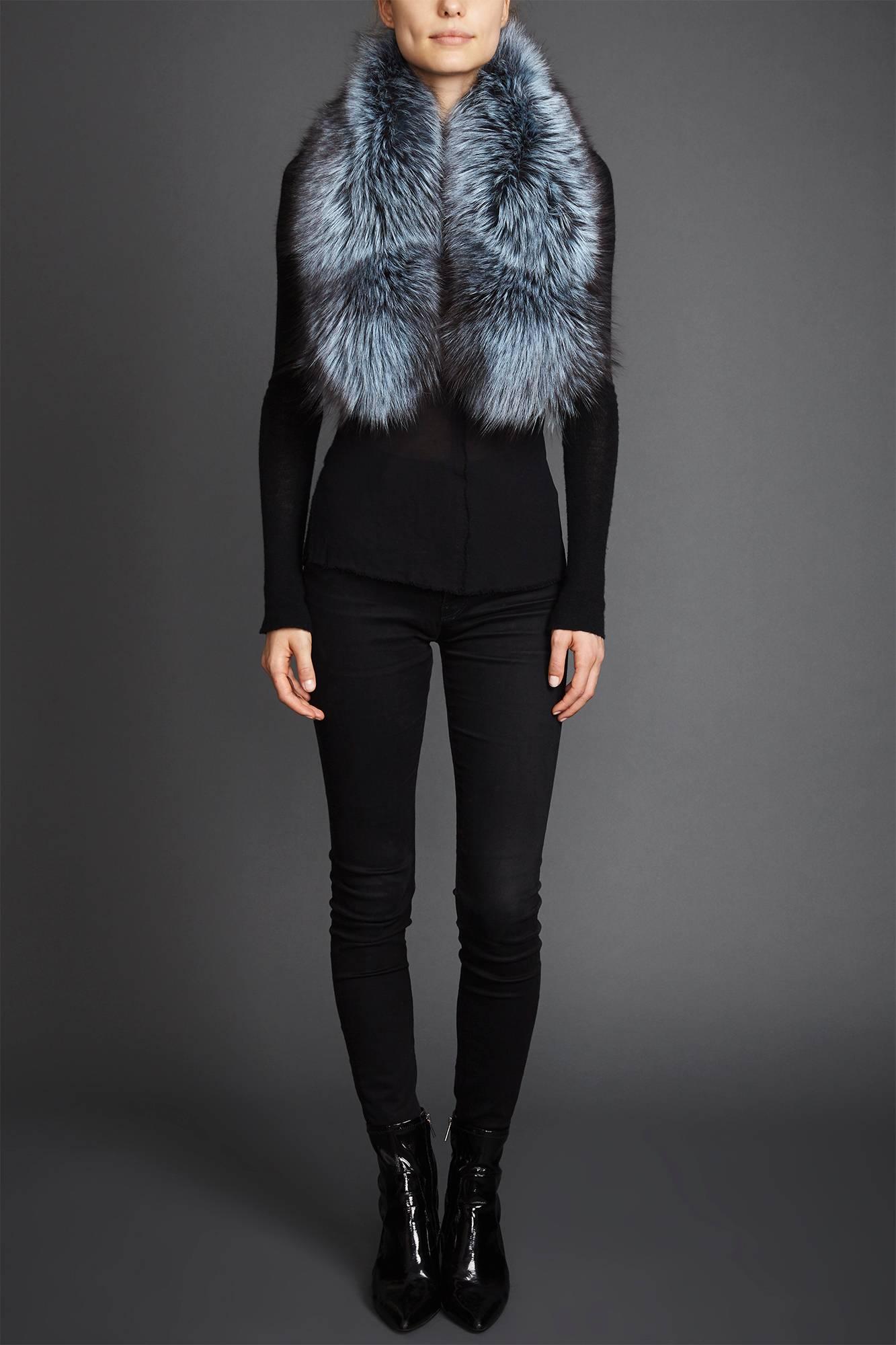 Black Verheyen Lapel Cross-through Collar in Iced Topaz Fox Fur - Brand new 