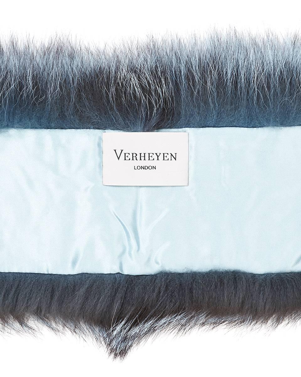 Verheyen Lapel Cross-through Collar in Iced Topaz Fox Fur - Brand new  1