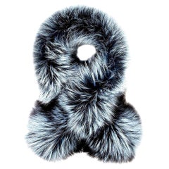 Verheyen Lapel Cross-through Collar in Iced Topaz Fox Fur - Brand new 