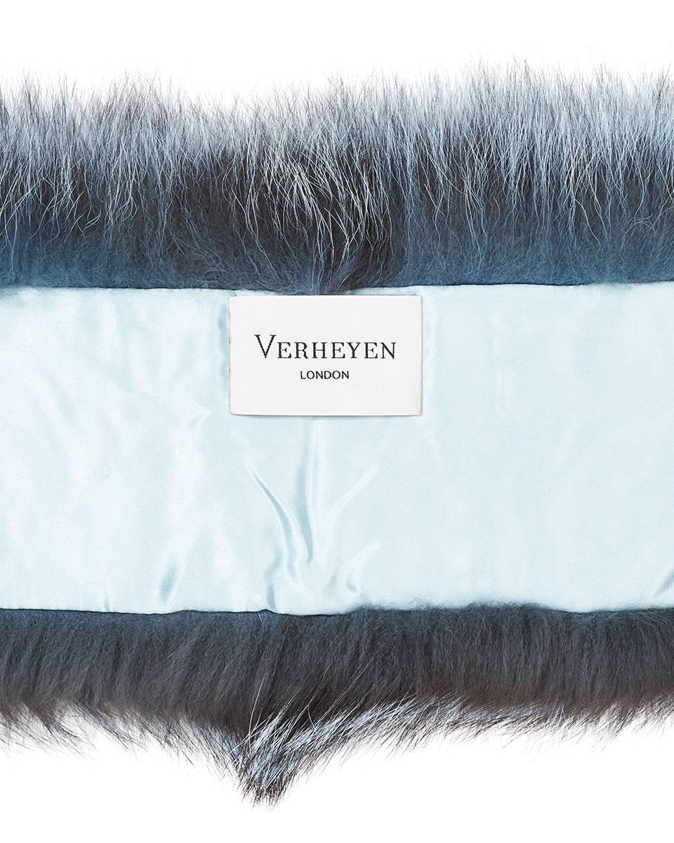 Verheyen Lapel Cross-through Collar in Iced Topaz Fox Fur - Valentines gift 1
