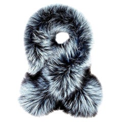 Verheyen Lapel Cross-through Collar in Iced Topaz Fox Fur - Valentines gift