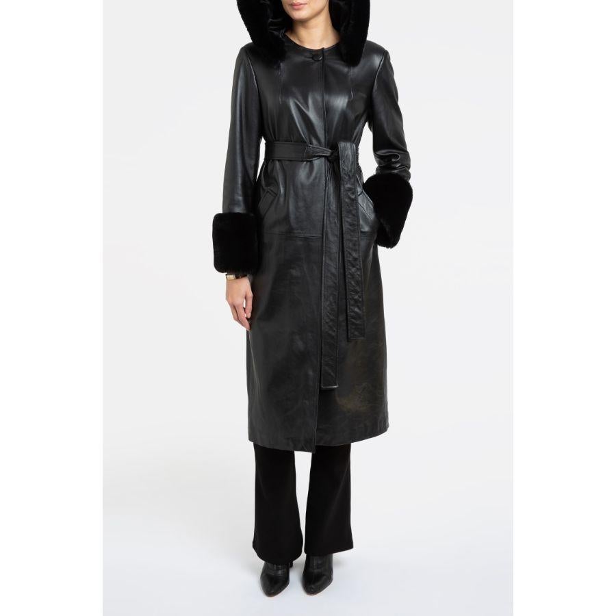 Verheyen London Aurora Trenchcoat aus Leder mit Kapuze und schwarzem Kunstpelz, Größe 10 (Schwarz) im Angebot