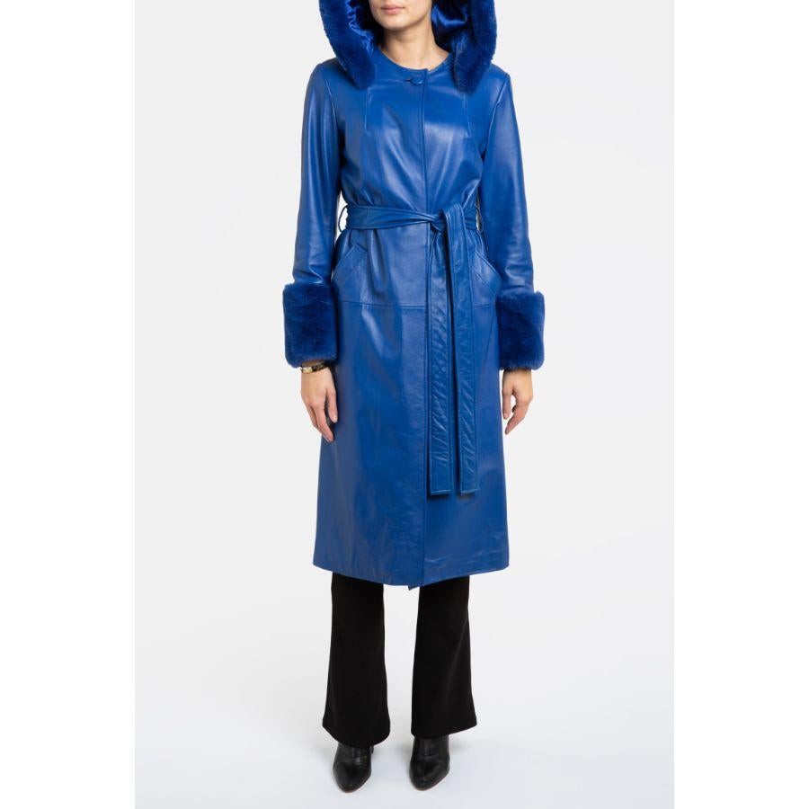 Aurora Verheyen London Aurora Leder-Trenchcoat in Blau mit Kunstfell, Größe 14 im Angebot 1