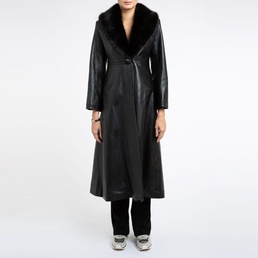 Women's Verheyen London Bespoke Edward Leather Trench Coat in Black, Size 14 For Sale