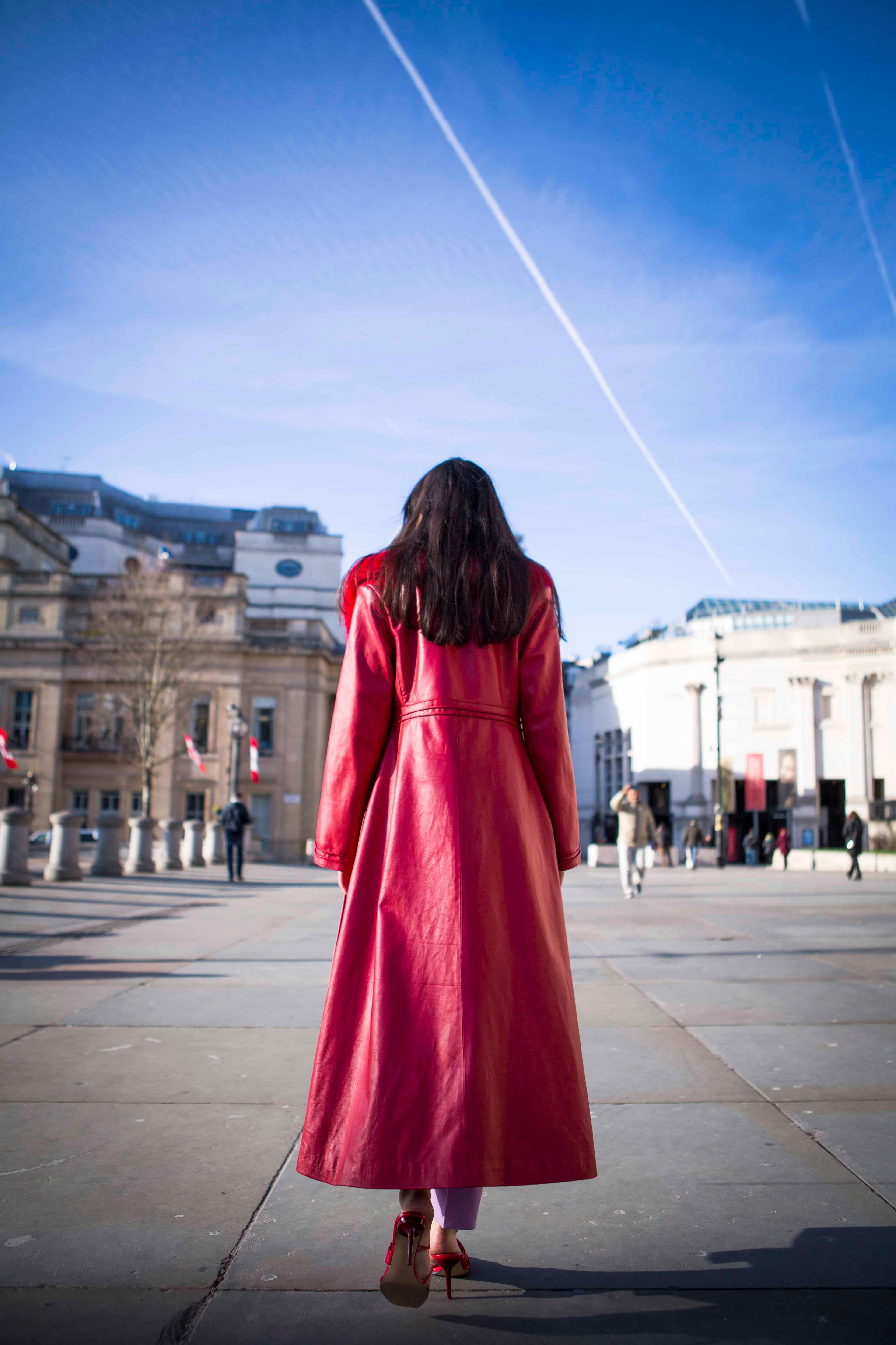 Verheyen London Edward Leather Trench Coat in Red with Faux Fur For Sale 8