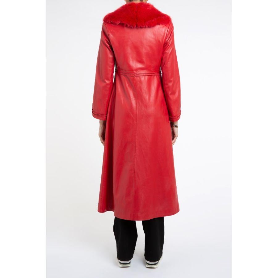 Verheyen London Bespoke Edward Leather Trench Coat in Red with Faux Fur, Size 16 For Sale 2