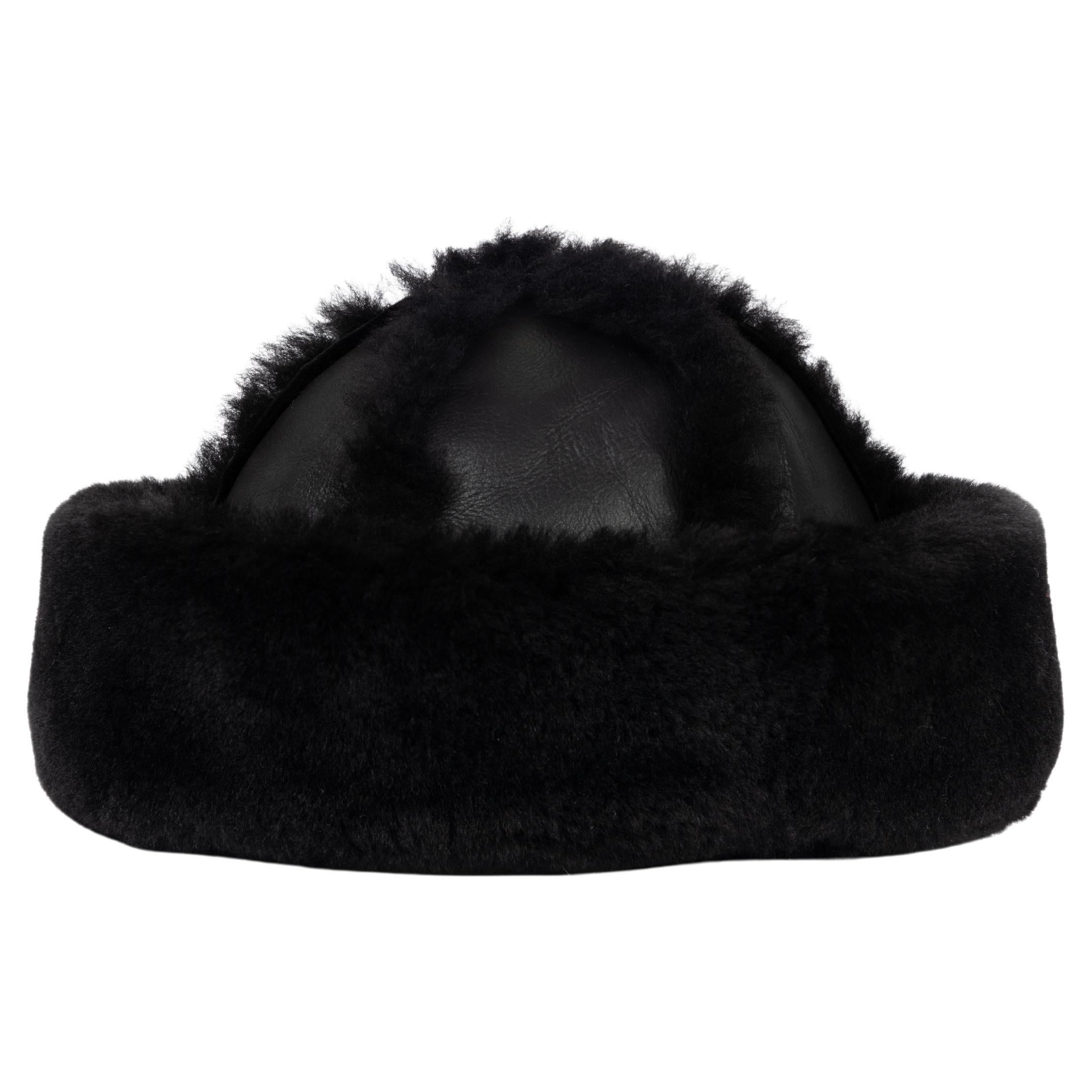 Cappello Verheyen London in merino shearling nero in vendita