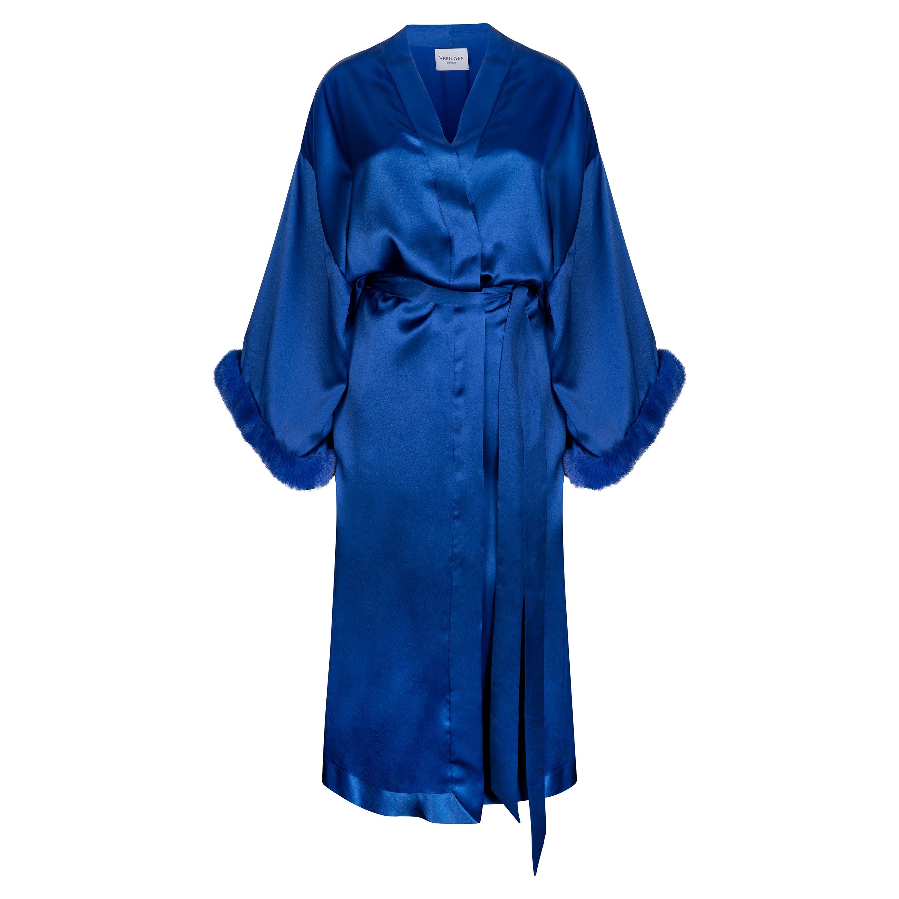 Verheyen London - Robe kimono bleue en satin de soie italien et fausse fourrure - Taille unique  en vente