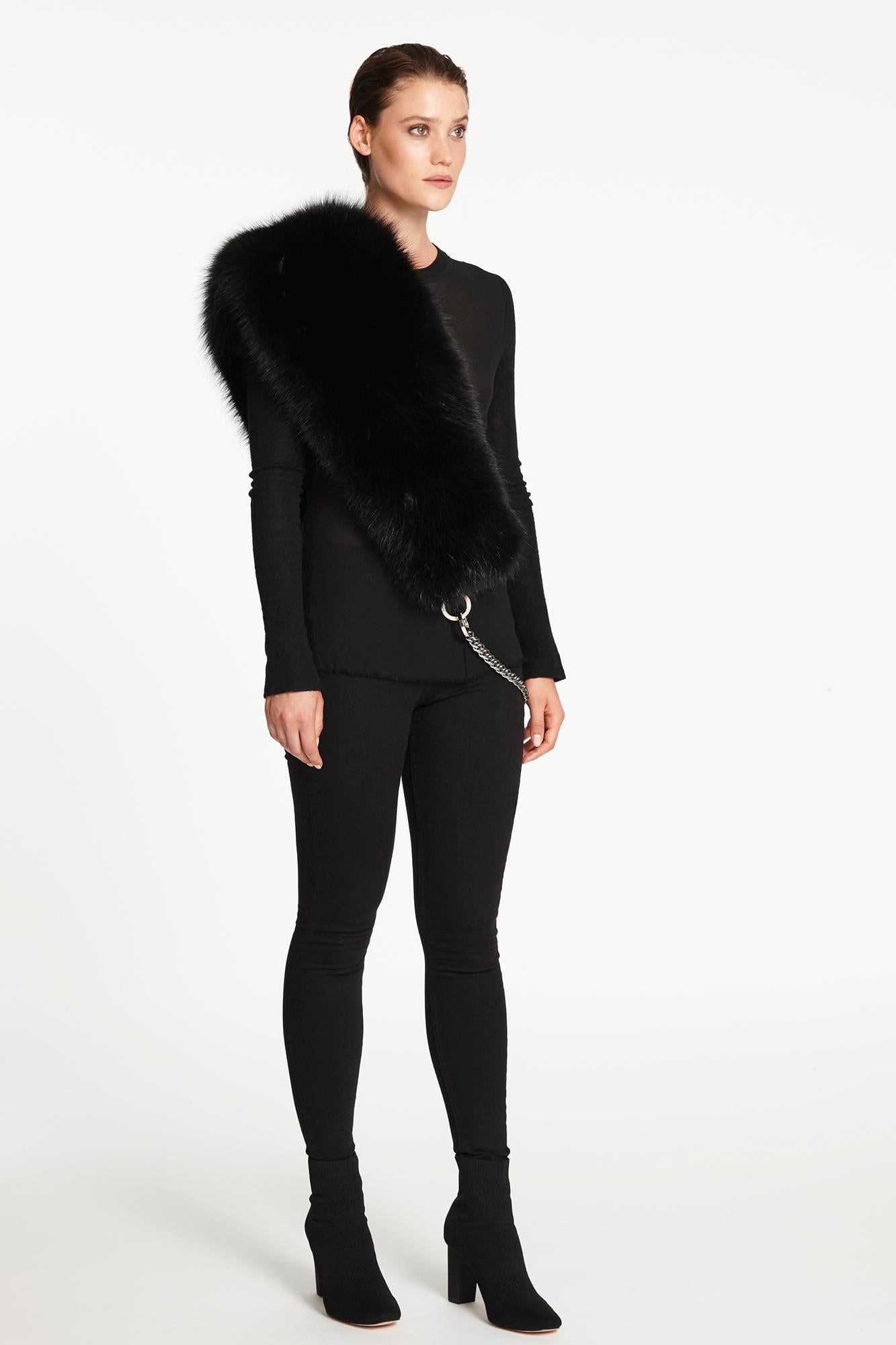 Verheyen London Chained Stole in Black Fox Fur & Silk Lining with Chain  7