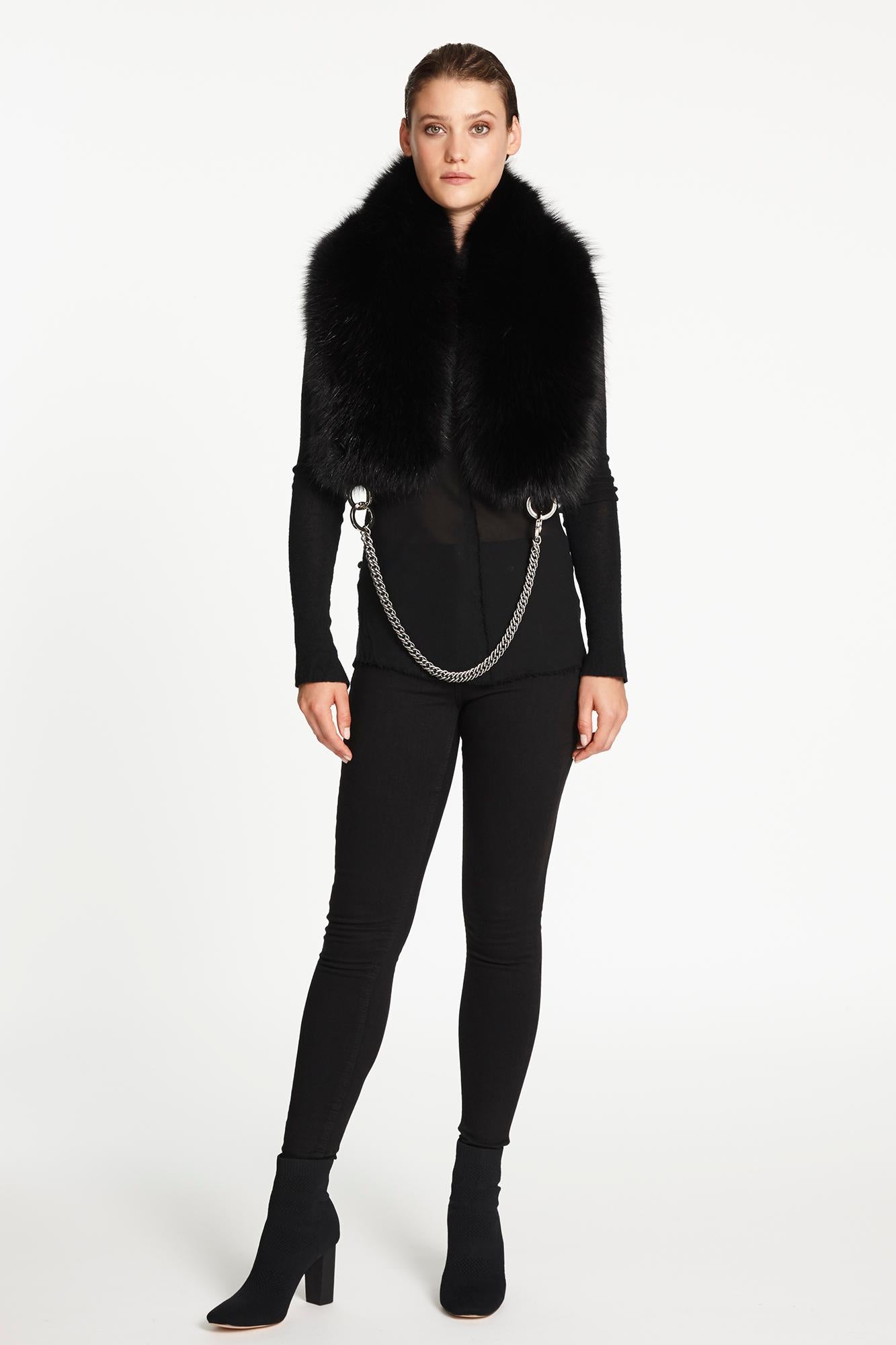 Verheyen London Chained Stole in Black Fox Fur & Silk Lining with Chain - New 1