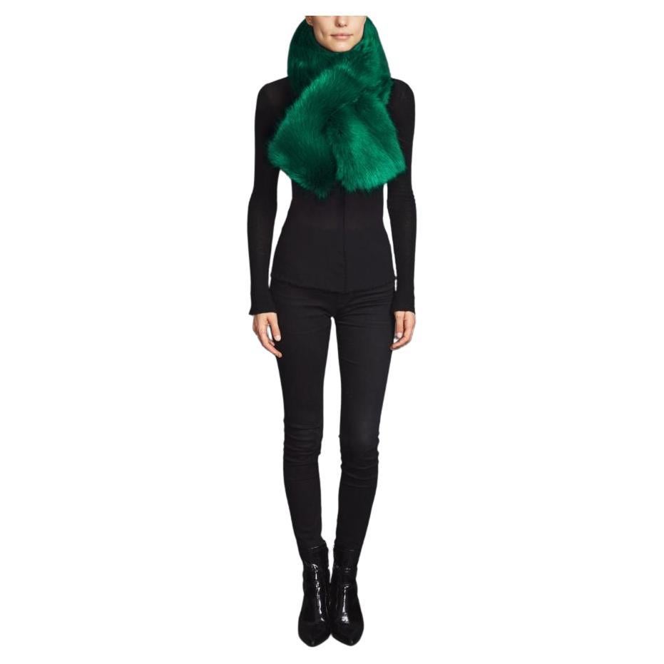 Cross-through Faux Fur Collar in Emerald Green

Details and Care:
Colour: Emerald Green
Luxurious Faux Fur
lined in 100% Acetate Satin
Special dry clean

Size and Fit:
Size fits all
Ties with hook and eyes