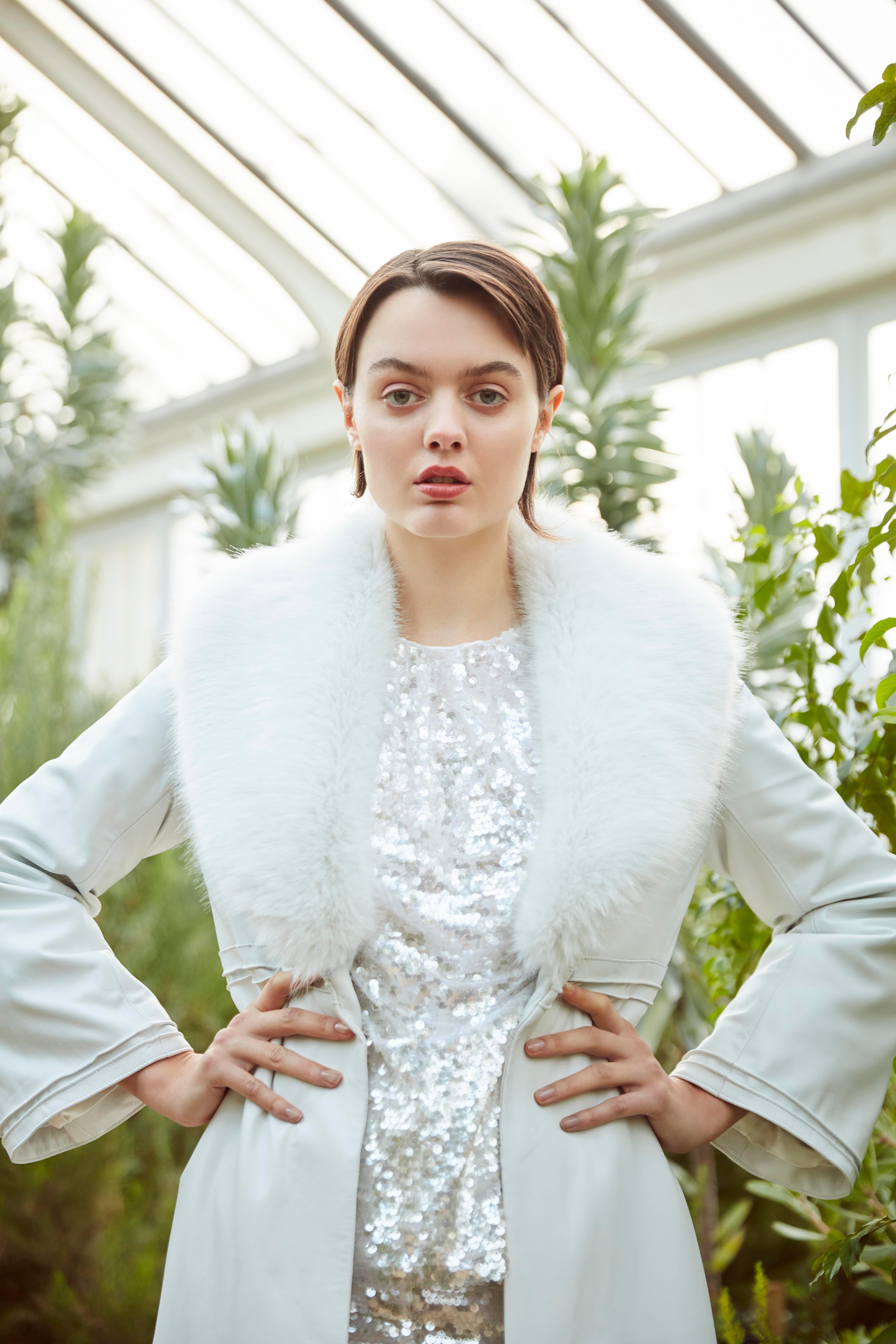 Women's Verheyen London Edward Leather Coat in White with Faux Fur - Size uk 8 For Sale