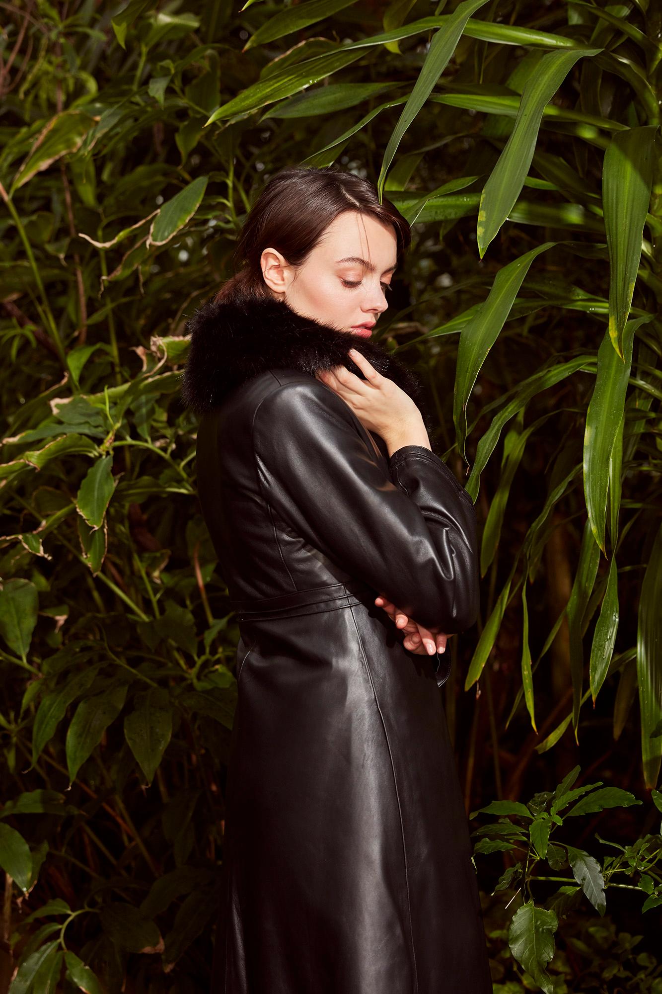 Verheyen London Edward Leather Coat with Faux Fur Collar in Black - Size uk 10 For Sale 10