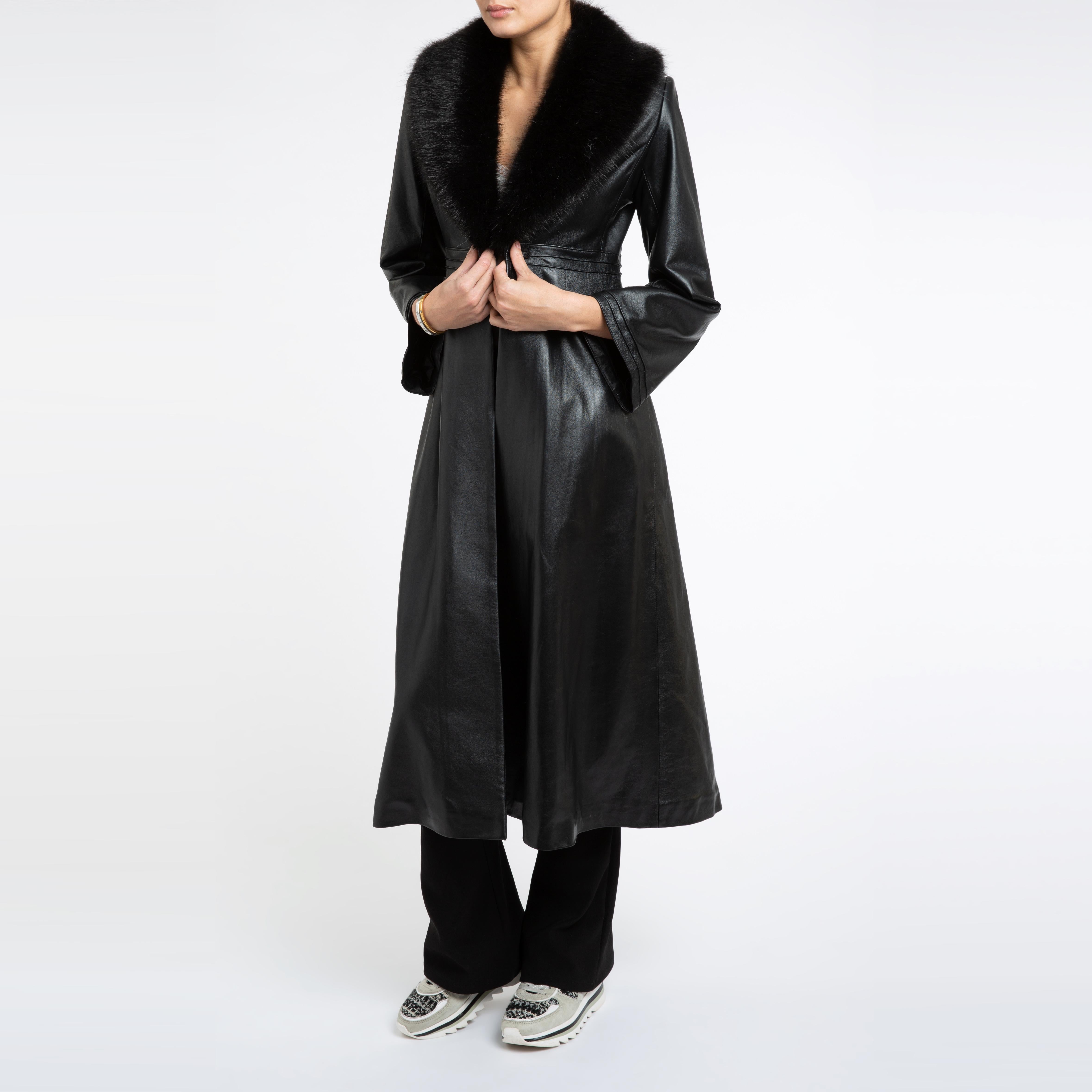 Women's Verheyen London Edward Leather Coat with Faux Fur Collar in Black - Size uk 16 For Sale