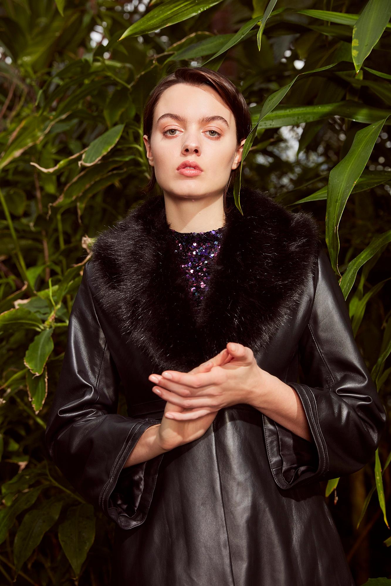 Verheyen London Edward Leather Coat with Faux Fur Collar in Black - Size uk 8 8
