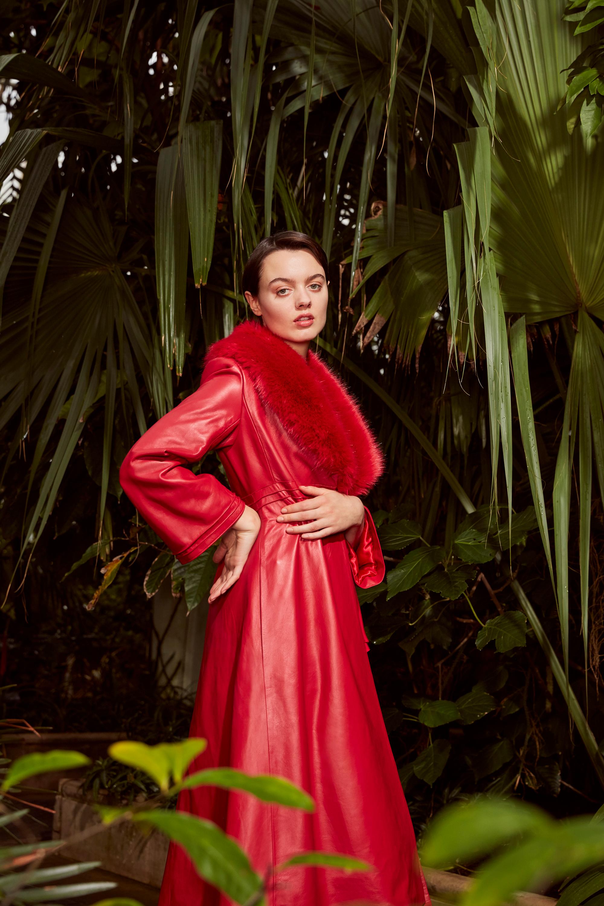 Donna Cappotto in pelle Verheyen London Edward con collo in pelliccia sintetica in rosso - Taglia 12 in vendita