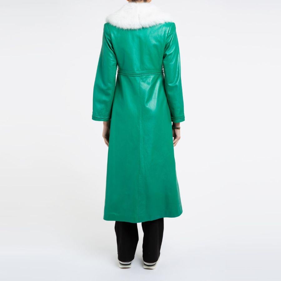 Verheyen London Edward Leather Trench Coat in Green and White Faux Fur, Size 10

The Edward Leather Coat created by Verheyen London is a romantic design inspired by the 1970s and Edwardian Era of Fashion. A timeless design to be be worn for a