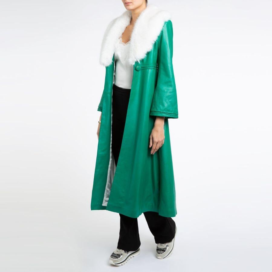 Verheyen London Edward Leather Trench Coat in Green and White Faux Fur, Size 10 For Sale 2