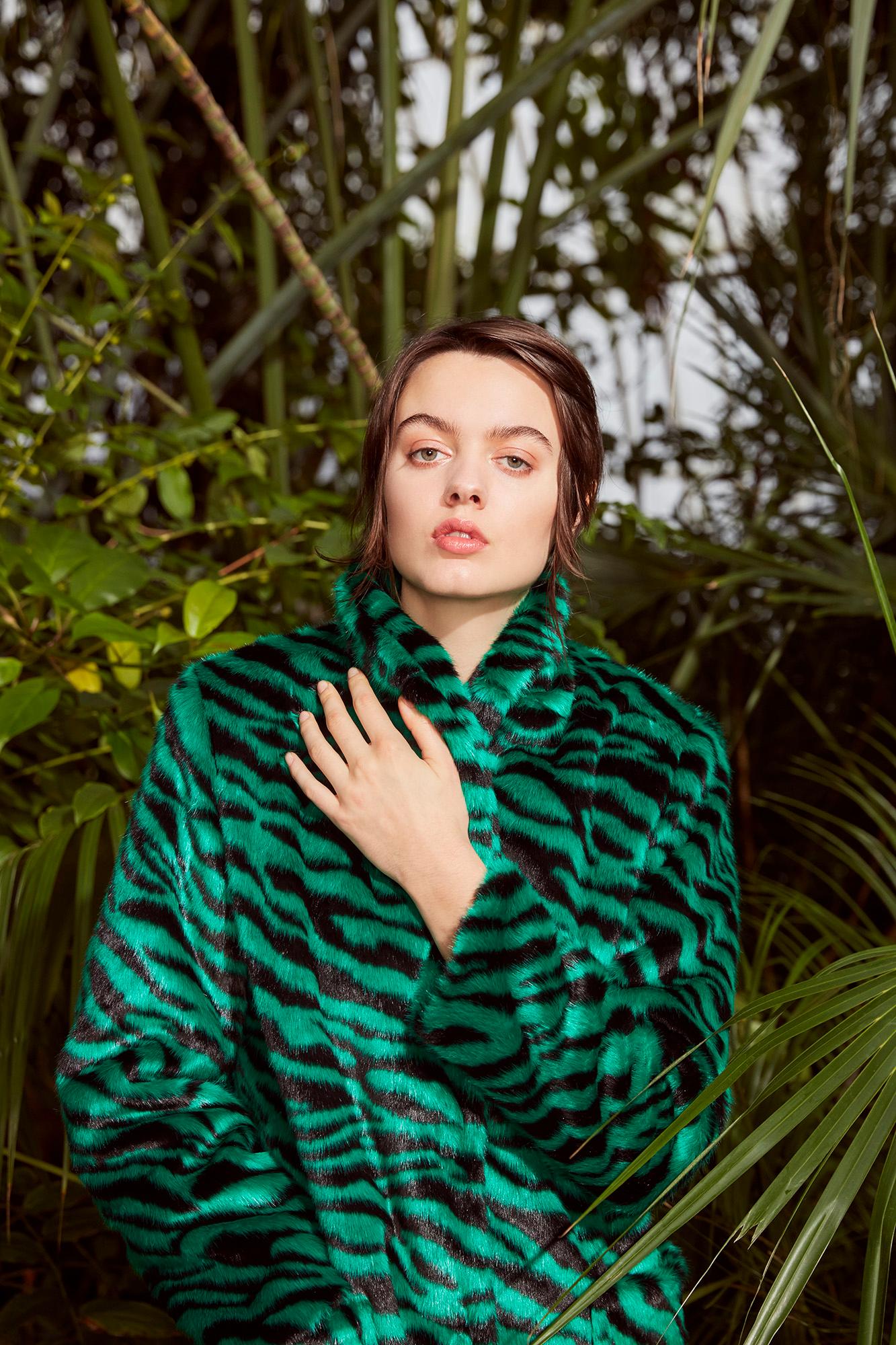 Verheyen London Esmeralda Faux Fur Coat in Emerald Green Zebra Print size uk 8 For Sale 4
