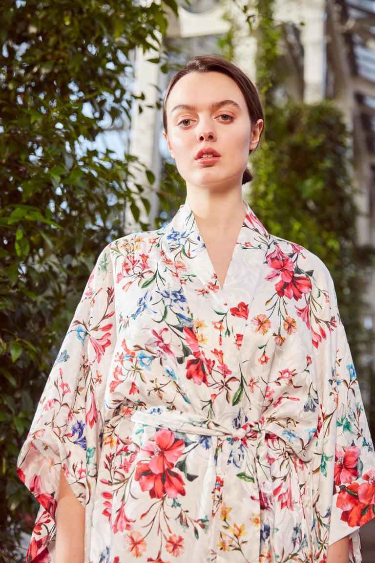 Verheyen London Flower Kimono dress in Italian Silk Satin Size small - New  For Sale at 1stDibs