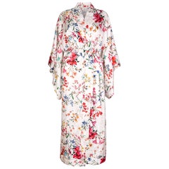 Blumen-Kimono-Kleid aus italienischem Seidensatin, Größe klein, vonheyen London  – Neu 
