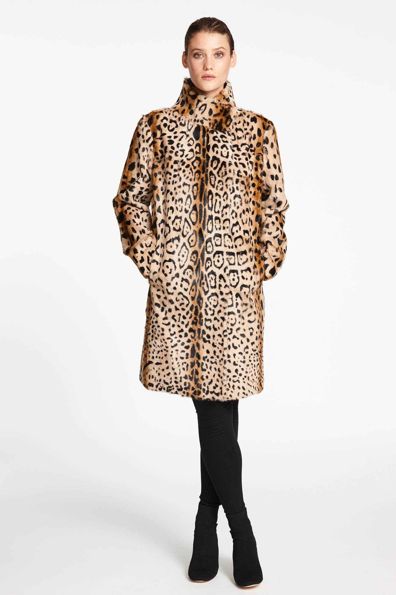 Verheyen London Manteau à col haut vert imprimé léopard en fourrure de chèvre, Taille UK 12 en vente 1