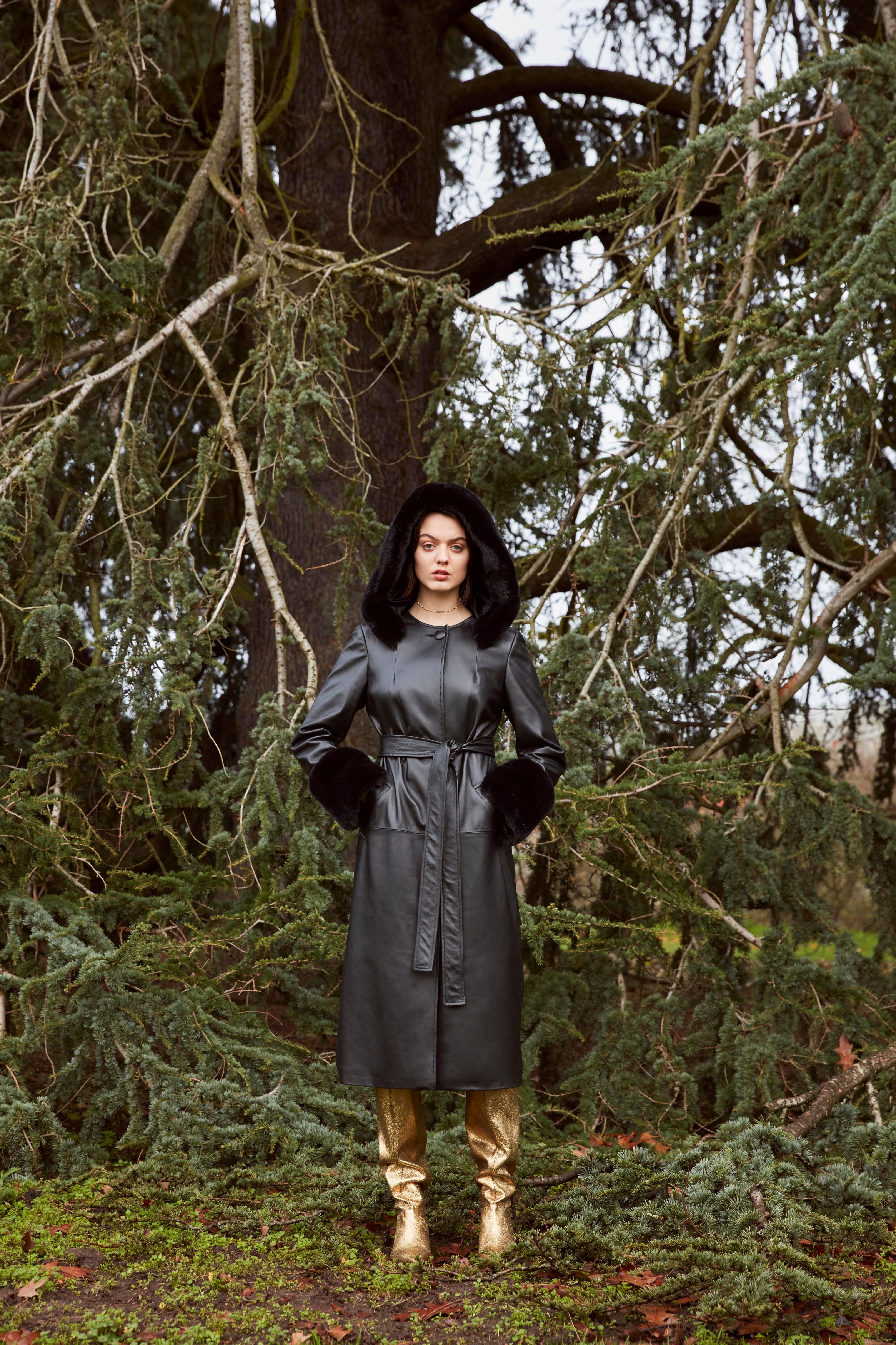 Women's Verheyen London Hooded Leather Trench Coat in Black with Faux Fur - Size uk 12 