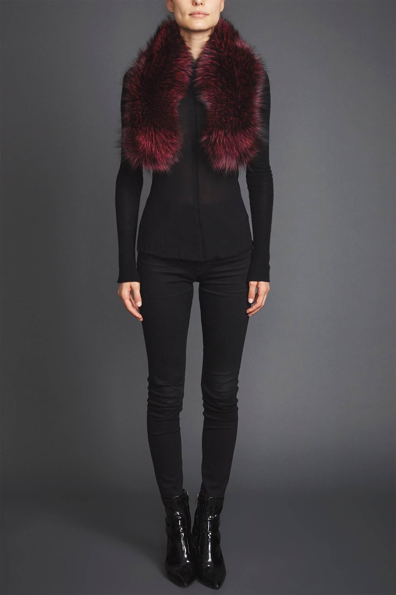 Women's or Men's Verheyen London Lapel Cross-through Collar in Soft Ruby Fox Fur - Brand New 