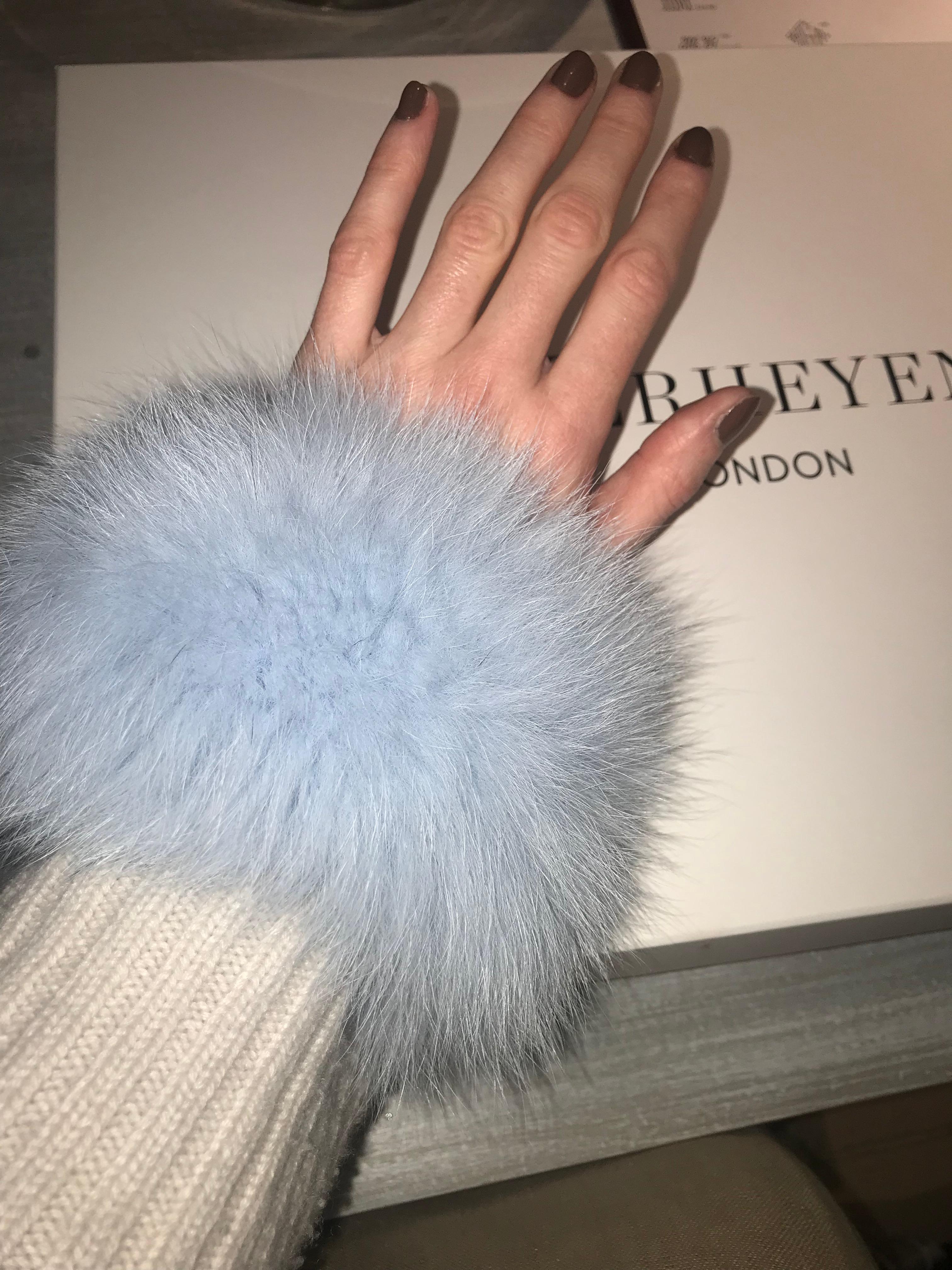 Women's or Men's Verheyen London Large Pair of Snap on Fox Fur Cuffs in Ice Blue - Brand New 