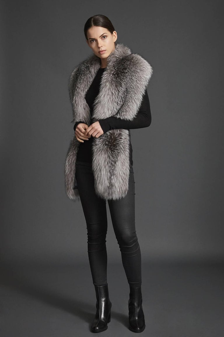 Women's or Men's Verheyen London Legacy Stole Natural Blue Frost Fox Fur & Silk Lining  For Sale
