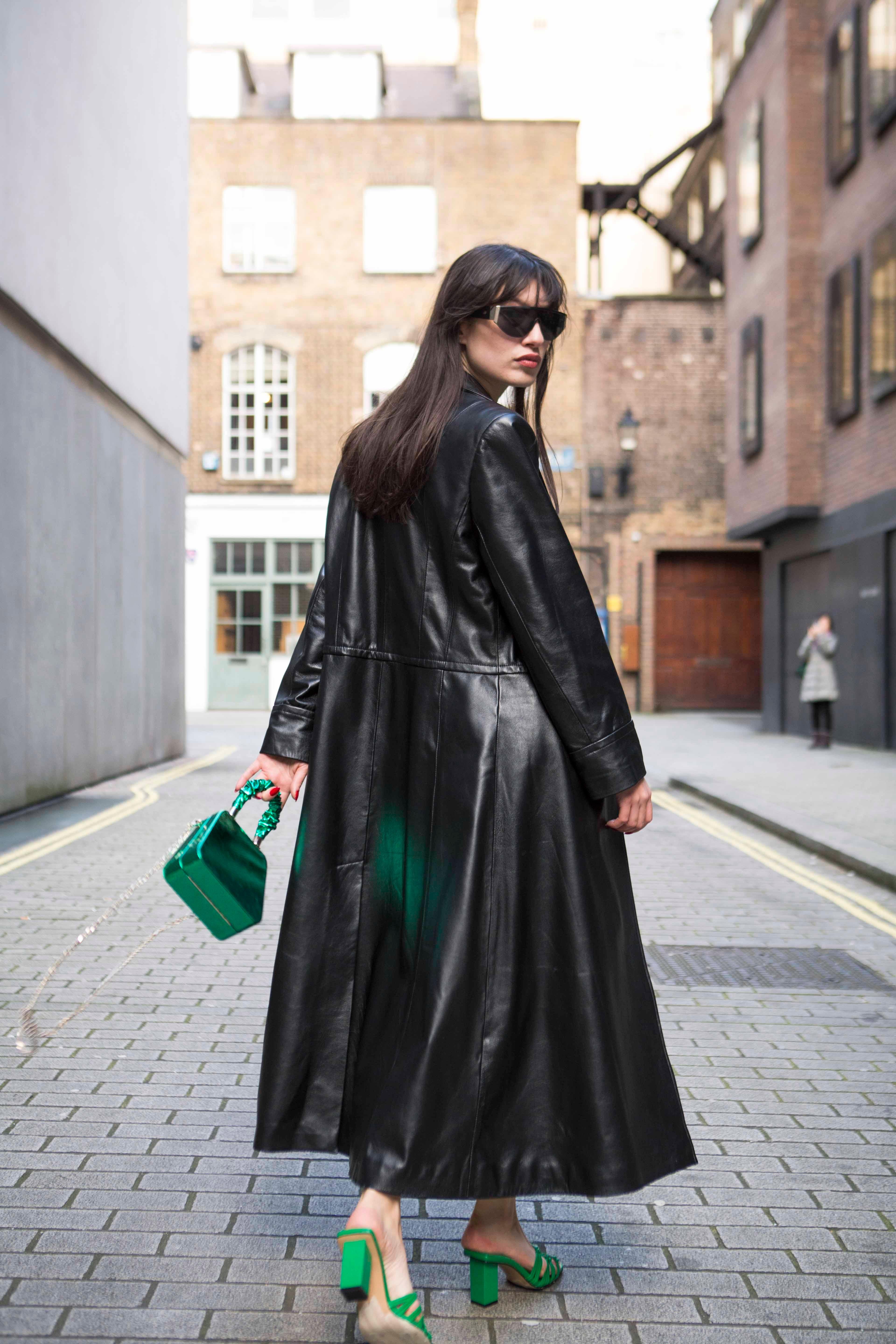 Verheyen London Oversize 70's Leather Trench Coat in Black - Size uk 12 For Sale 1