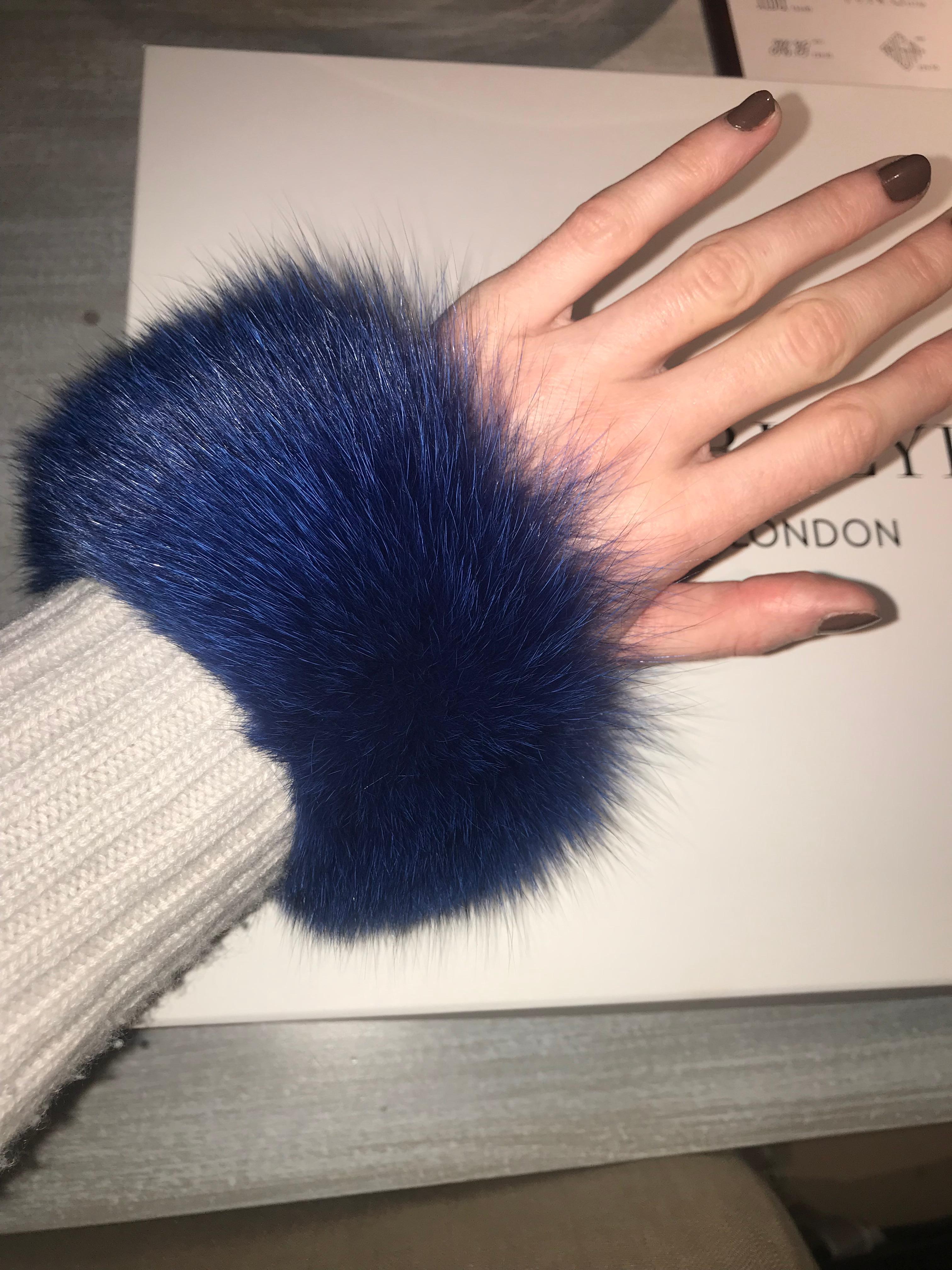 Verheyen London Snap on Fox Cuffs are the perfect accessory for winter/autumn dressing. Wear over any jumper or coat, these cuffs will jazz up any look and keep you staying cosy with style. 

All fur is origin assured and ethically sourced from