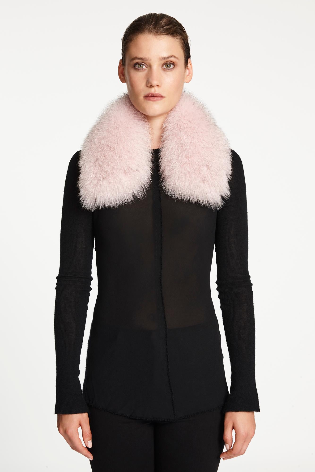 Women's or Men's Verheyen London Peter Pan Collar in Pastel Rose Pink Fox Fur - Brand New 