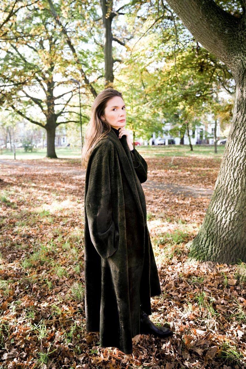 Verheyen Reversible Opera Coat In Shearling In Khaki Green Size Large Uk 6-18 View 2