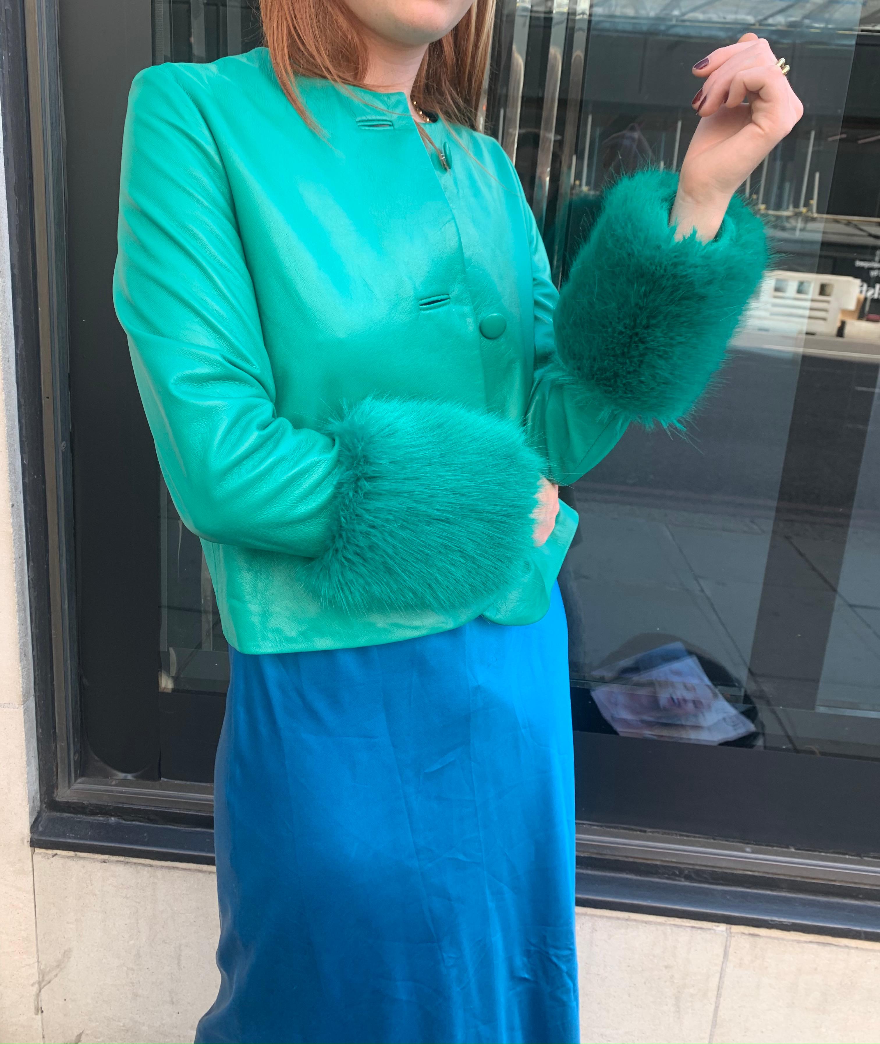 Verheyen Vita Cropped Jacket in Emerald Green Leather with Faux Fur - Size uk 12 In New Condition For Sale In London, GB