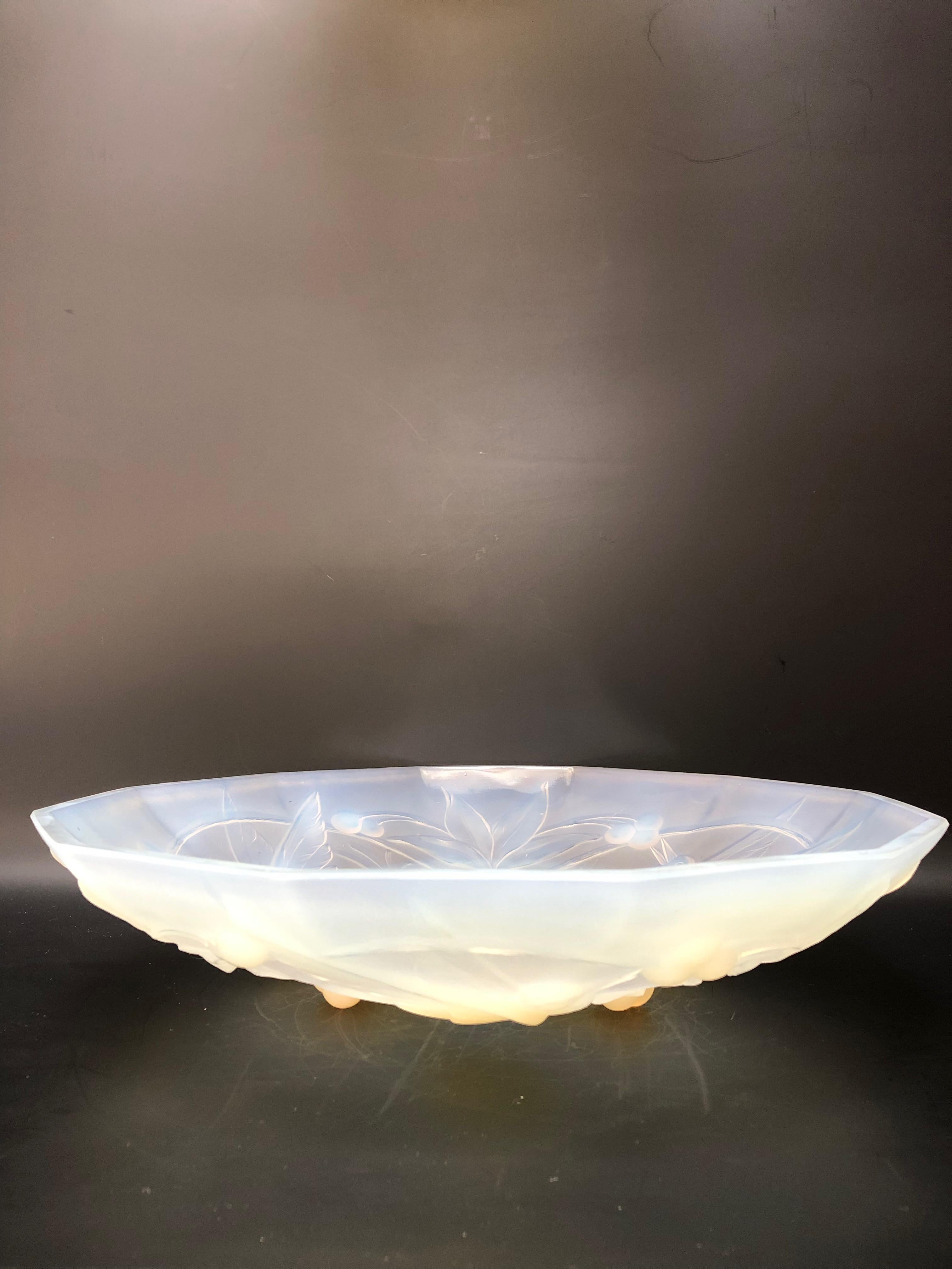 Glass Verlux Opalescent Bowl Birds of Paradise Decor For Sale