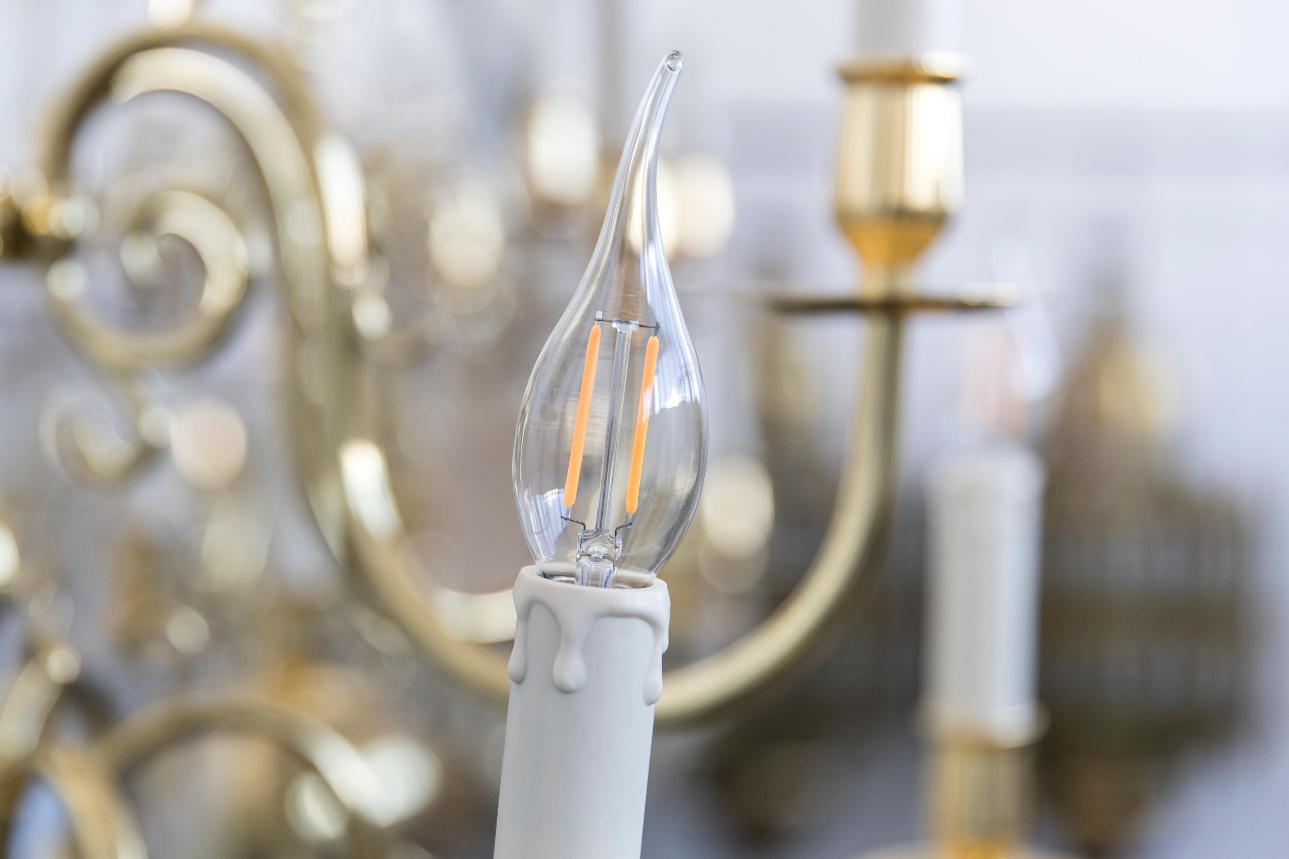 Lustre en laiton hollandais à 1 étage, modèle électrique du 19e siècle, avec 6 Lights H57xW70 en vente 5