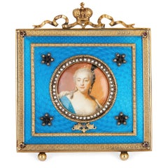 Cadre pour photographies en vermeil et perles à la manière de Fabergé