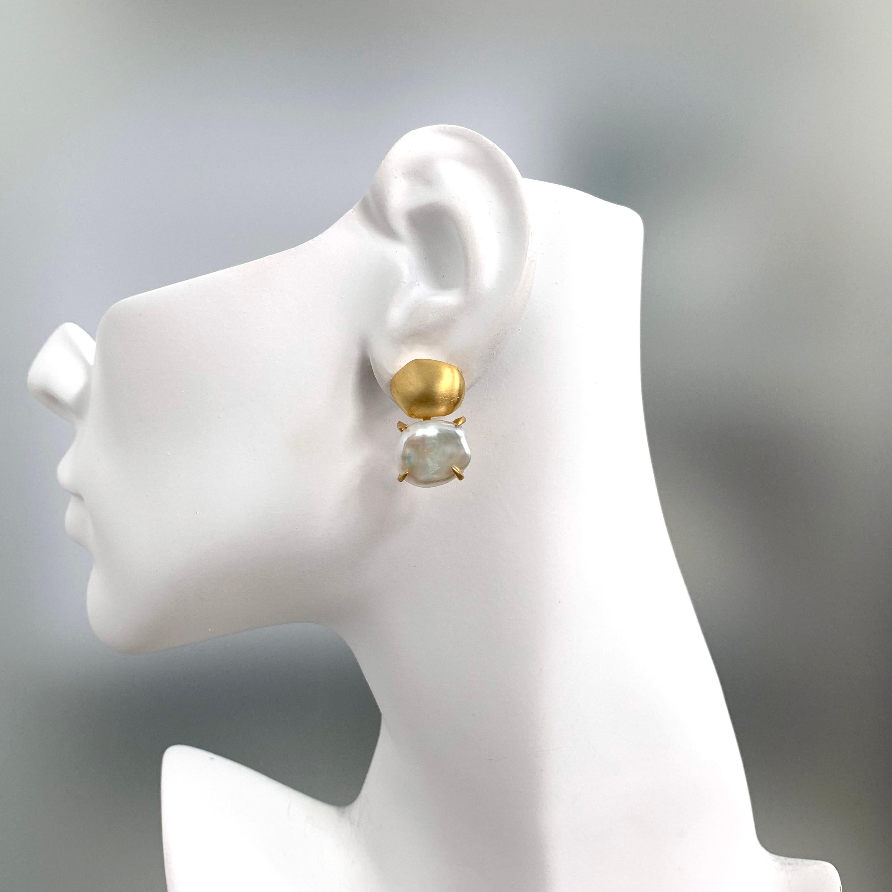 Vermeil Nugget and Cultured Baroque Pearl Earrings In New Condition In Los Angeles, CA