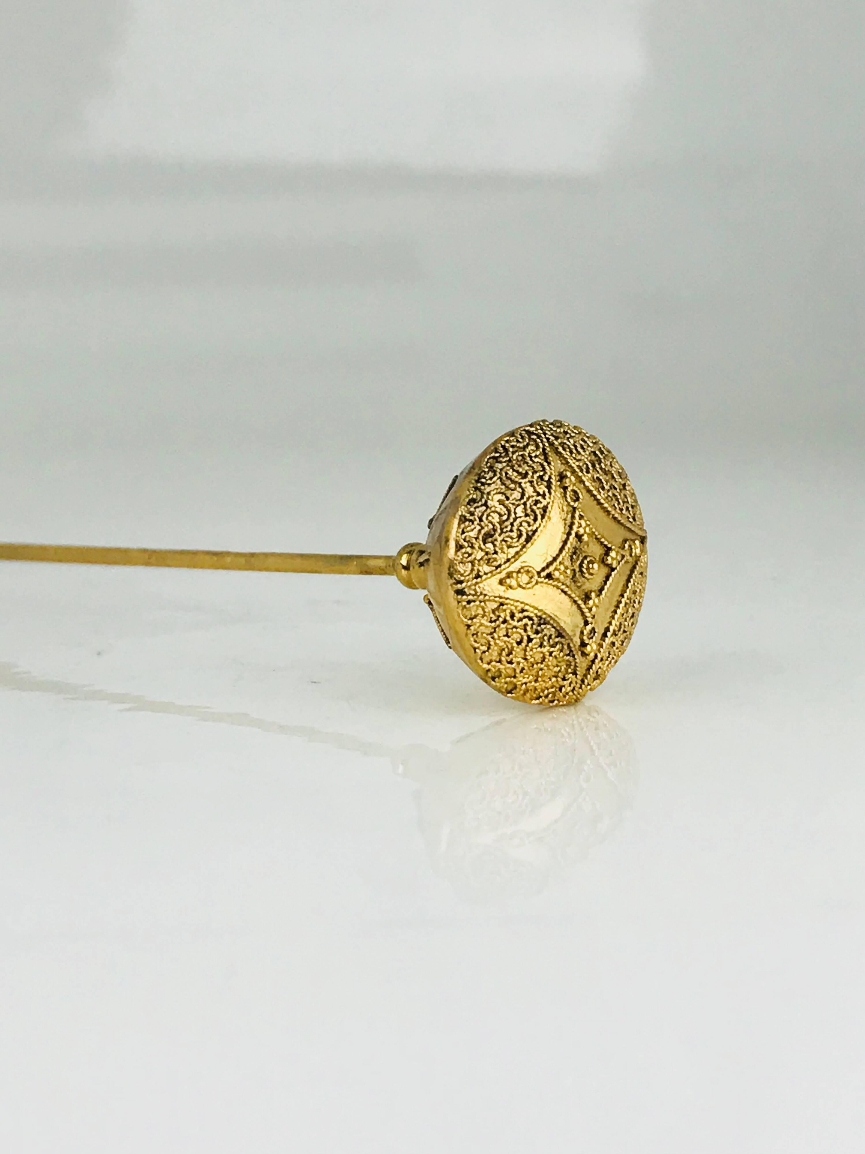 Vermeil, Victorian Scroll Encrusted Hat Pin, Vermeil Gold Gilt For Sale 3
