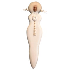 Sculpture murale figurative en bois et argile de Vern Rollin III, 2004