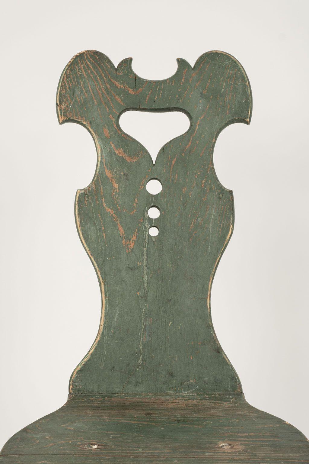 Pin Tabouret suédois vernaculaire peint en vert en vente