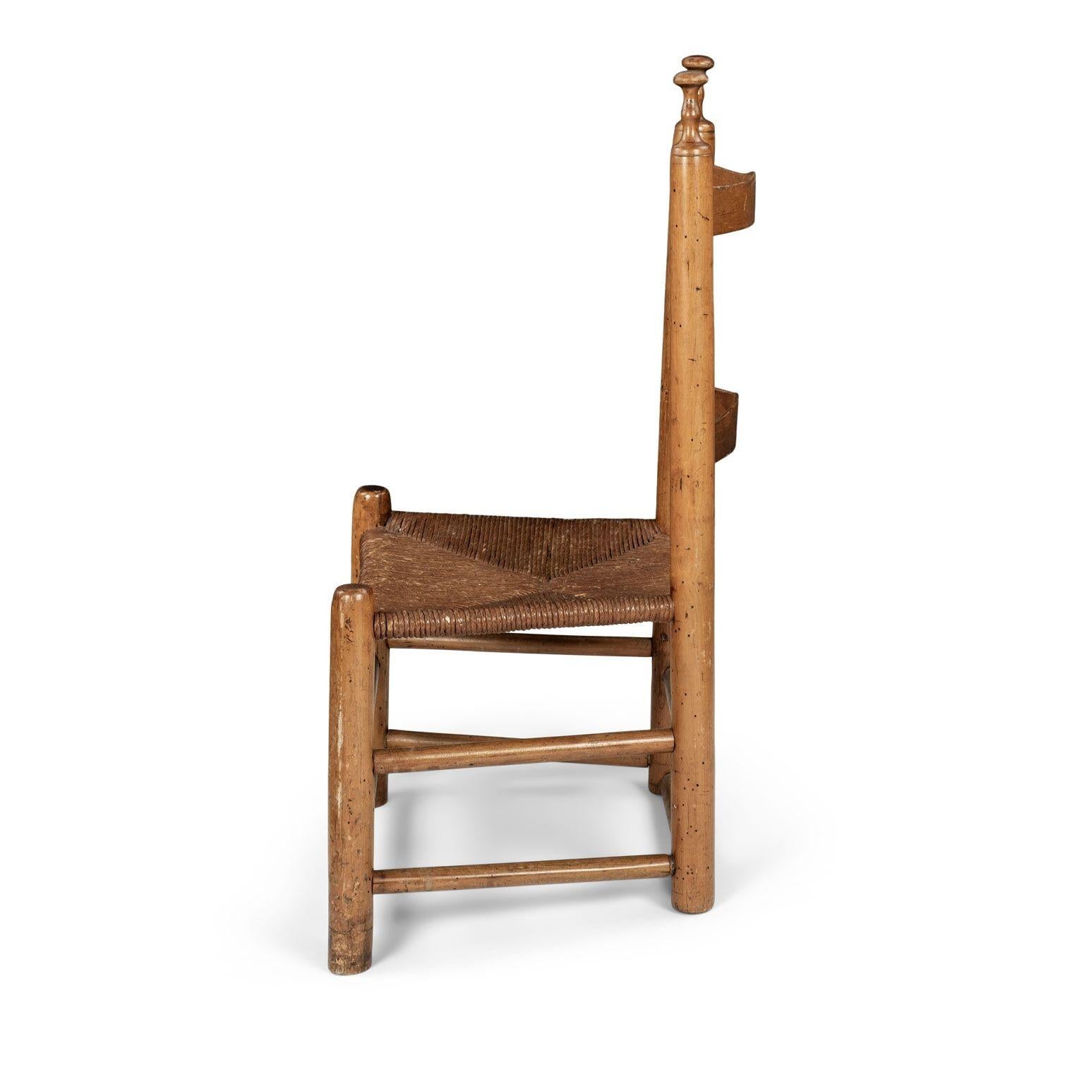 Silla Vernácula con Respaldo de Escalera siglo XIX en venta