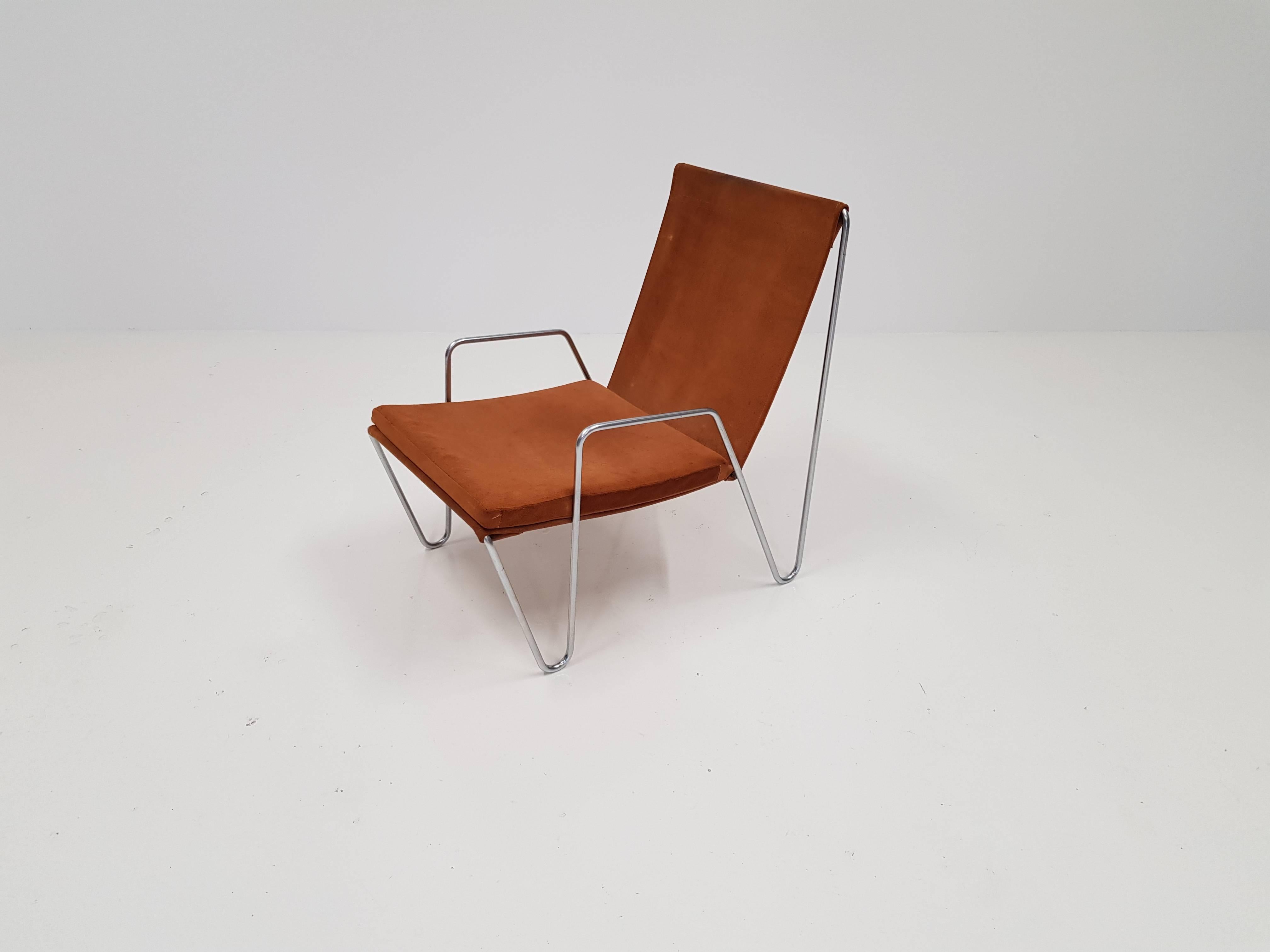 Verner Panton 'Bachelor' Easy Chair, Manufactured by Fritz Hansen, Denmark, 1955 2