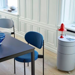 Beistelltisch und Aufbewahrungsschrank „Barboy“ in Fliedergrau von Panton für Verpan