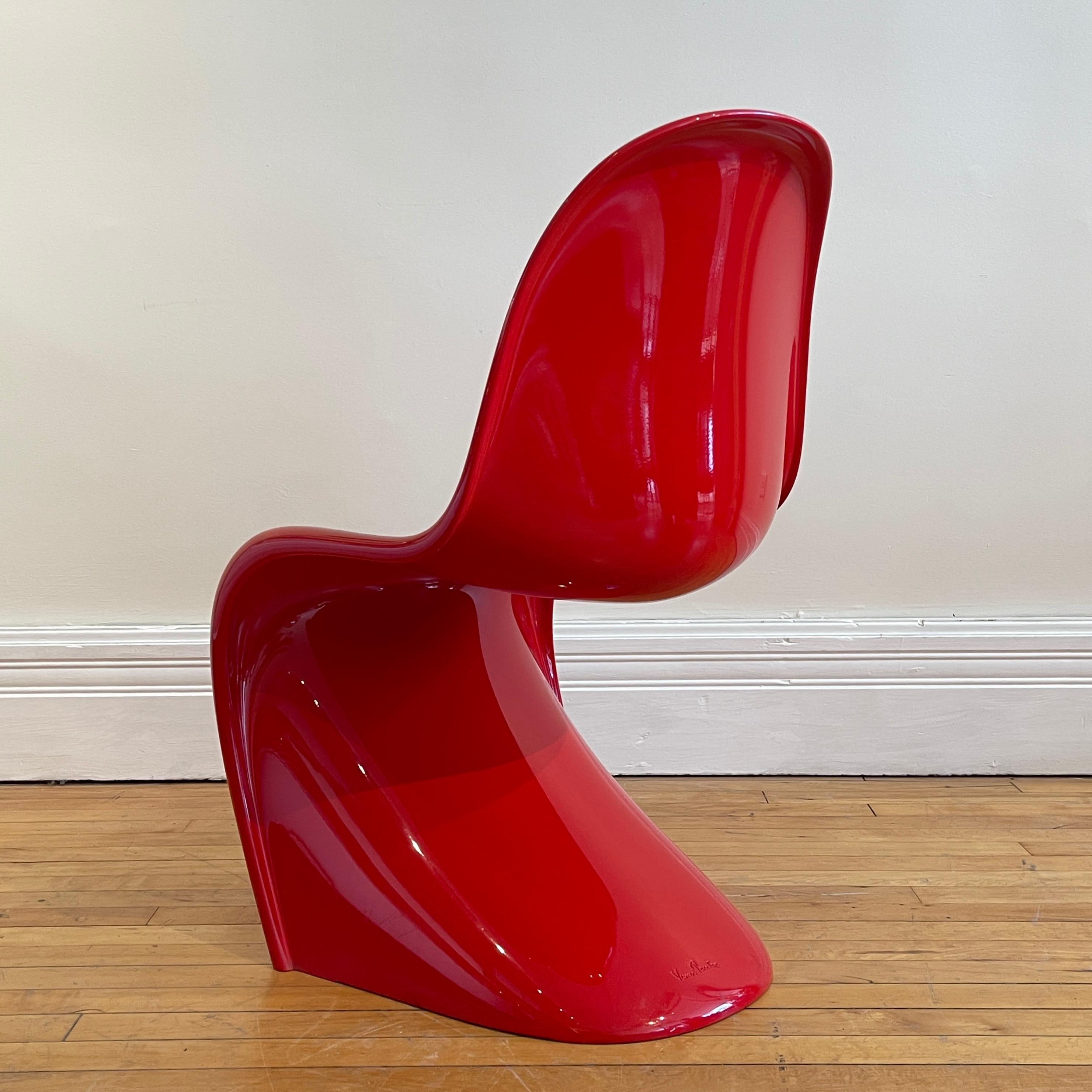 Verner Panton Classic Chairs in Red 2  Available In Good Condition In Hudson, NY
